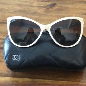 Chanel sunglasses perfect for summer time!